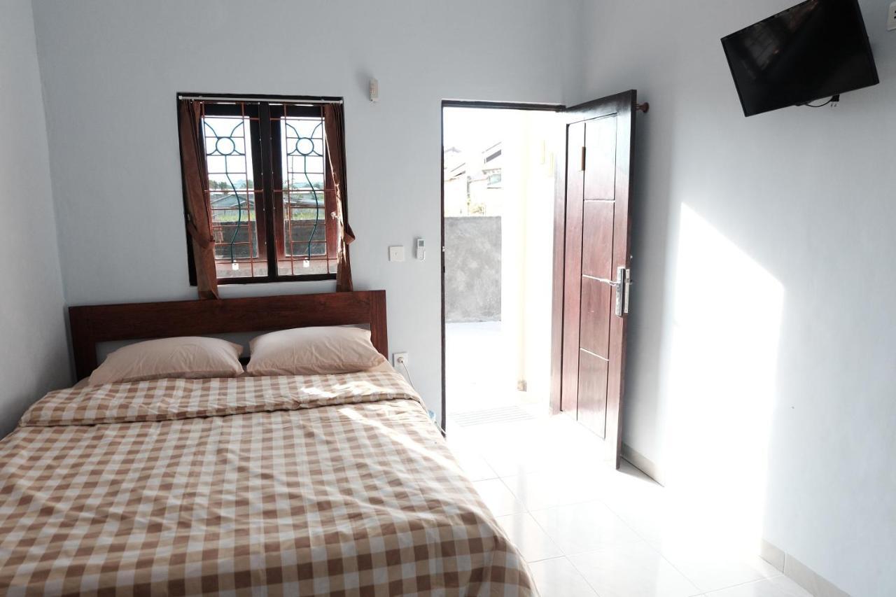 Rumah Marianne Sorong Exterior photo